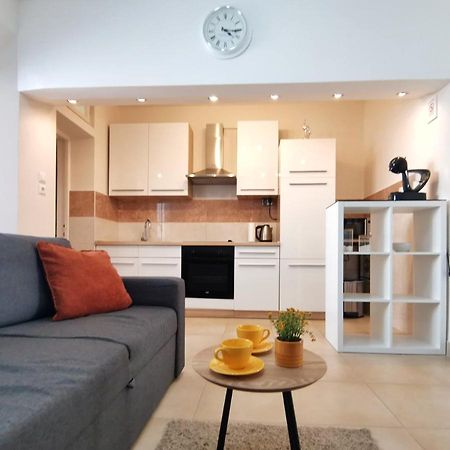 Honeycomb Apartment Split - Free Parking Экстерьер фото